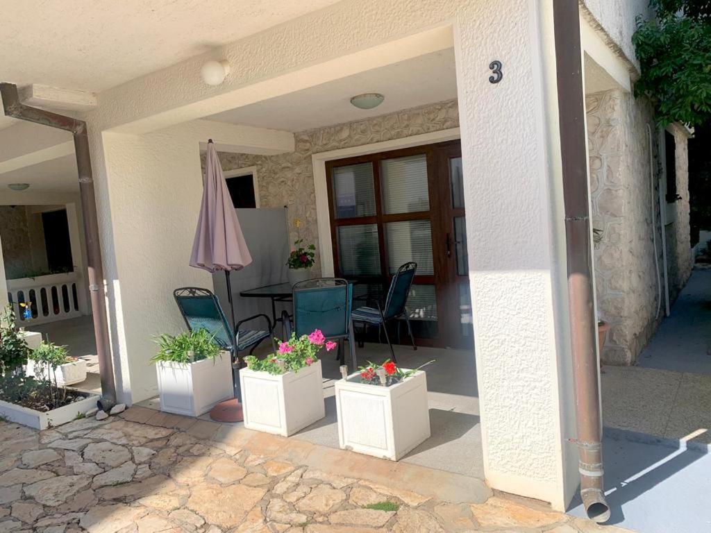 Lovely Apartment In The Groundfloor Zadar Extérieur photo